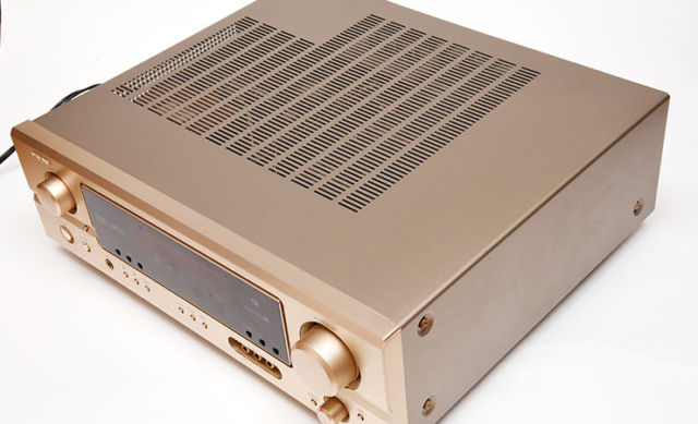 オーディオデノンAVC-1590を高価買取